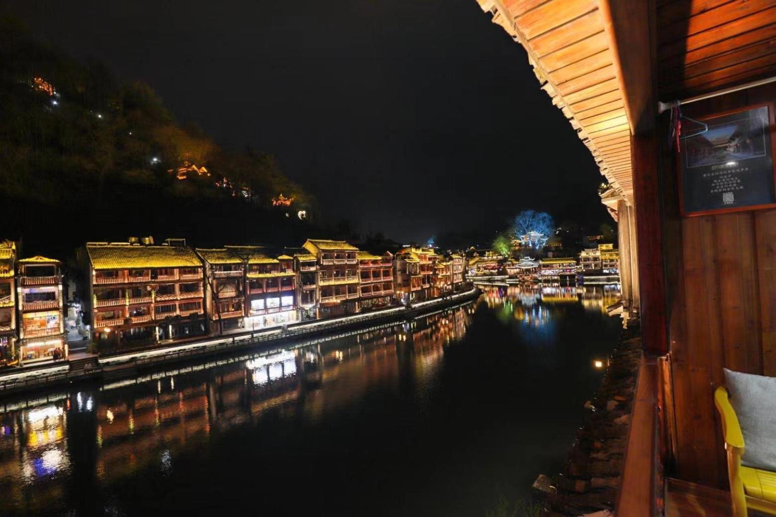 Fenghuang Ancient Town Lazy Cat Riverside Inn Zewnętrze zdjęcie