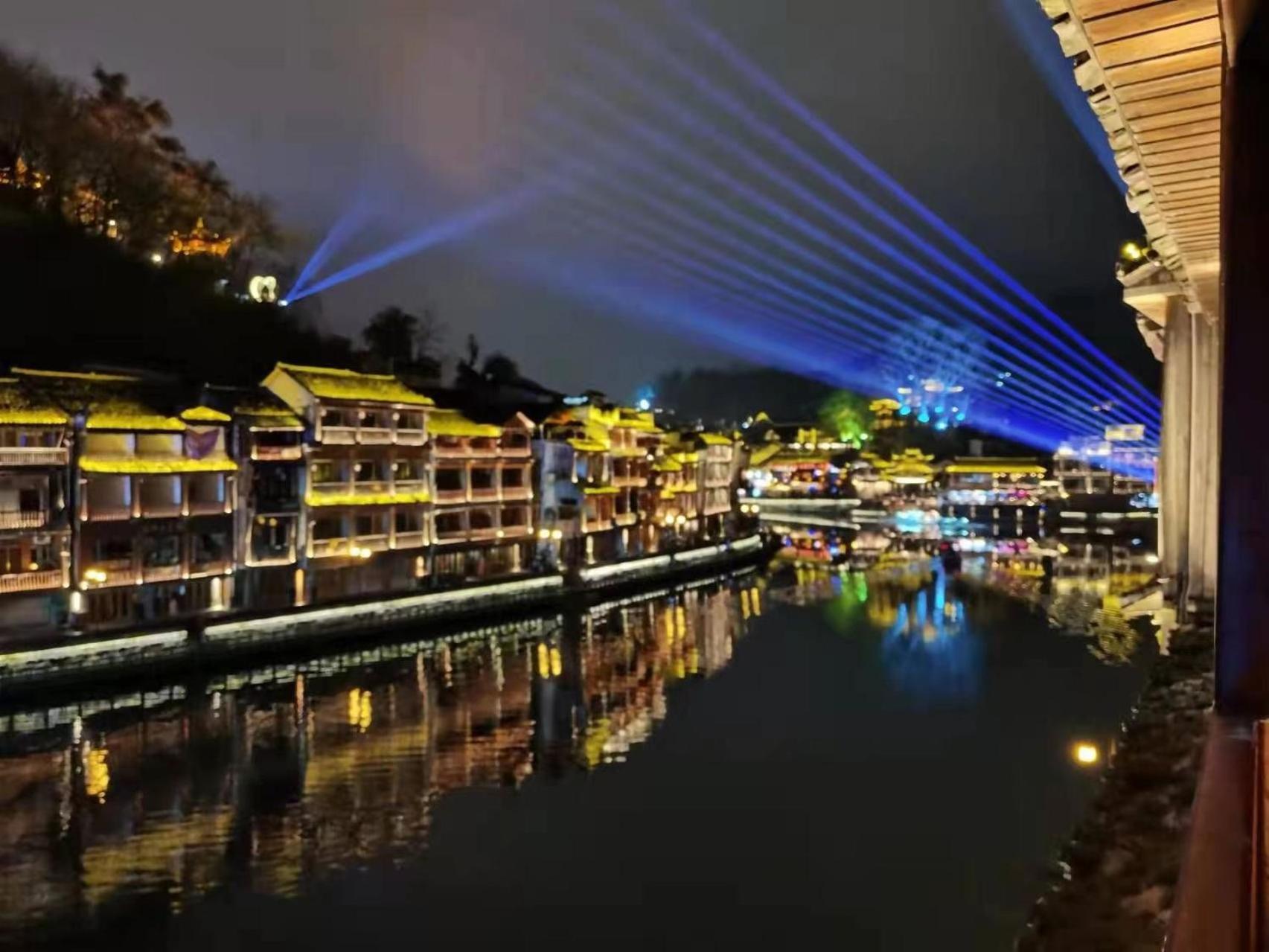 Fenghuang Ancient Town Lazy Cat Riverside Inn Zewnętrze zdjęcie
