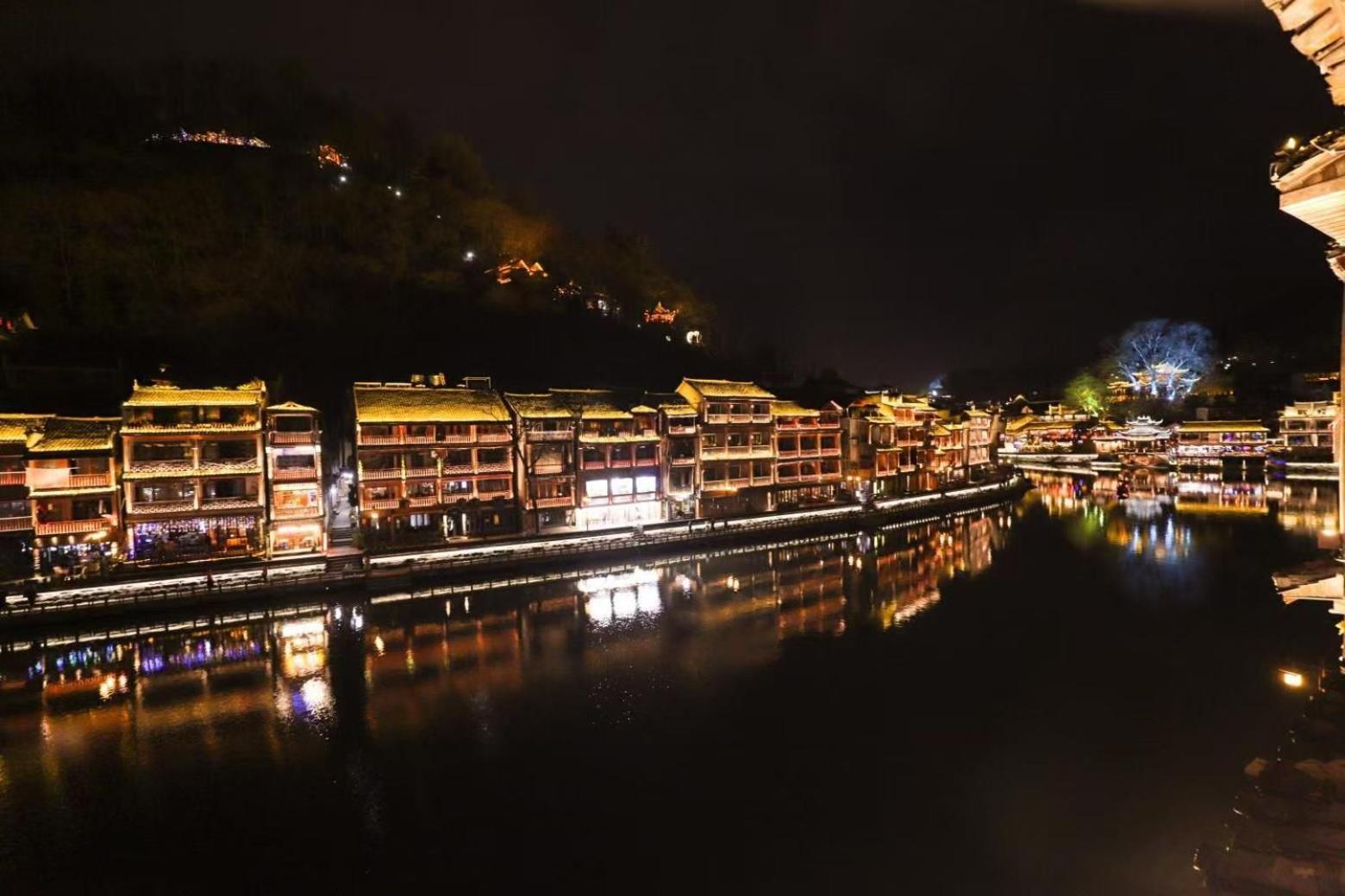 Fenghuang Ancient Town Lazy Cat Riverside Inn Zewnętrze zdjęcie